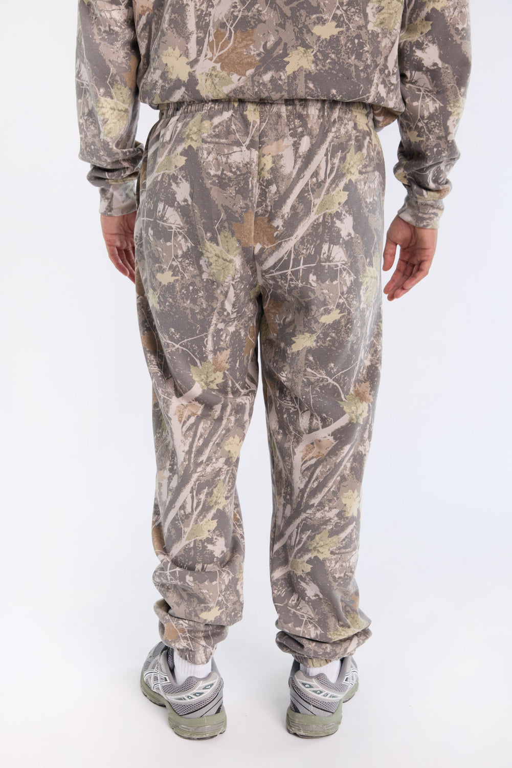 Jogger en molleton motif camouflage d'arbres Arsenic homme Jogger en molleton motif camouflage d'arbres Arsenic homme