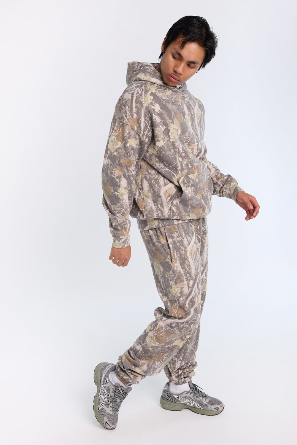 Jogger en molleton motif camouflage d'arbres Arsenic homme Jogger en molleton motif camouflage d'arbres Arsenic homme