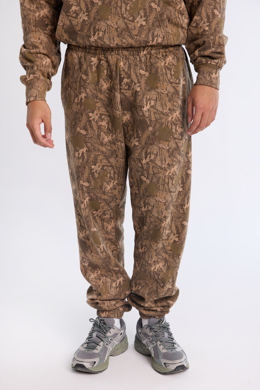 Jogger en molleton motif camouflage d'arbres Arsenic homme Jogger en molleton motif camouflage d'arbres Arsenic homme