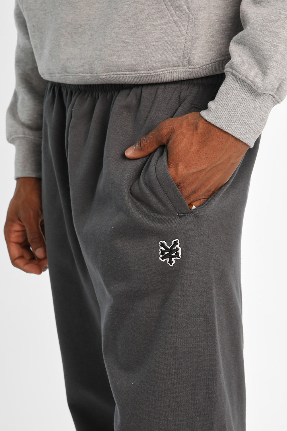 Jogger en molleton logo brodé Zoo York Jogger en molleton logo brodé Zoo York