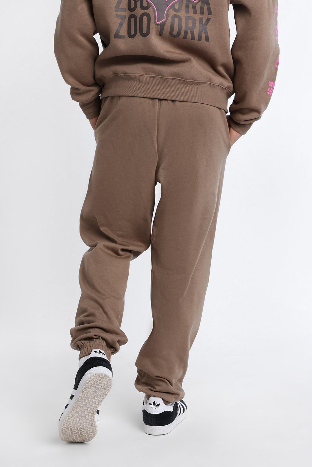 Zoo York Embroidered Logo Sweatpants Zoo York Embroidered Logo Sweatpants