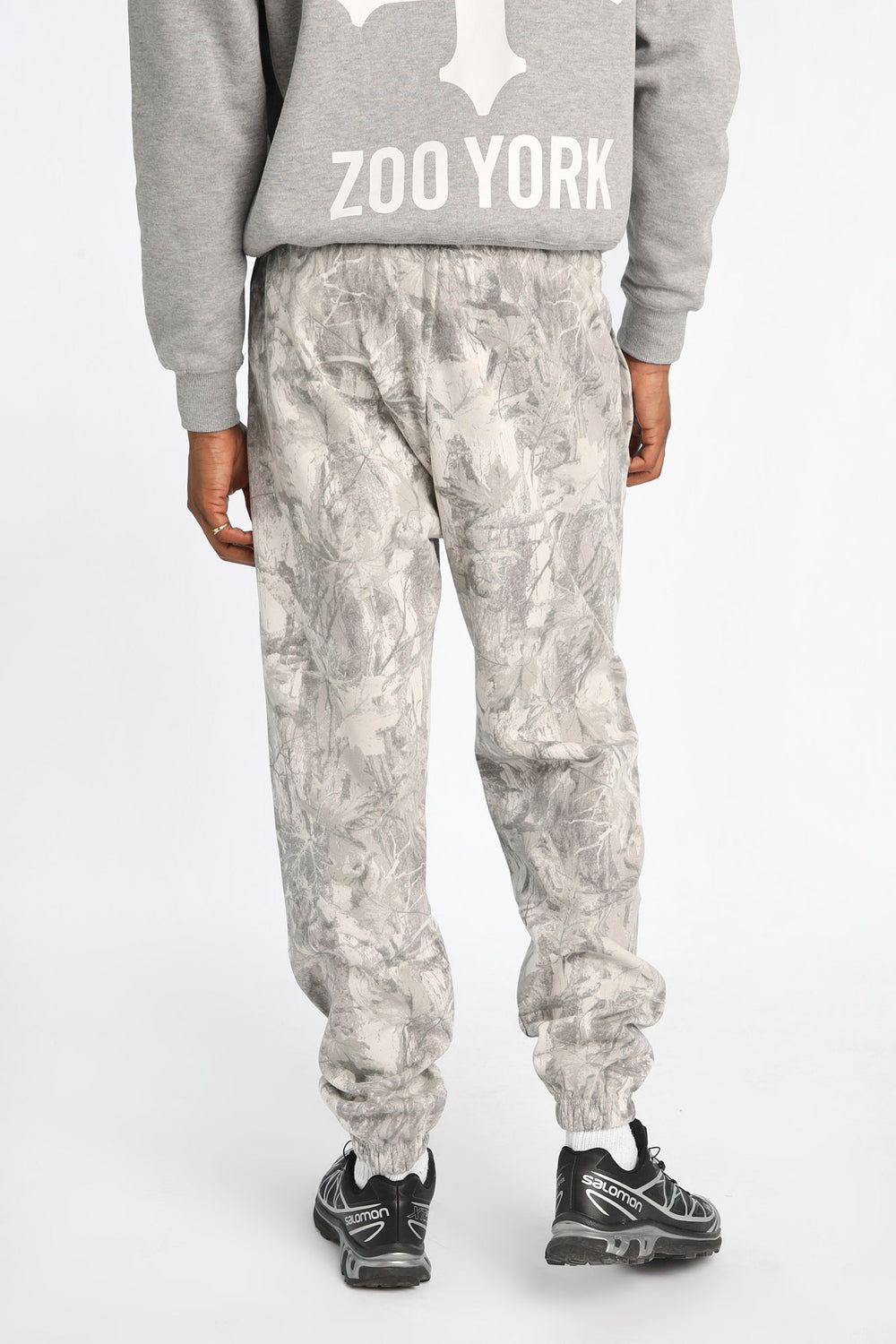 Jogger en molleton camouflage arbre imprimé logo Zoo York Jogger en molleton camouflage arbre imprimé logo Zoo York