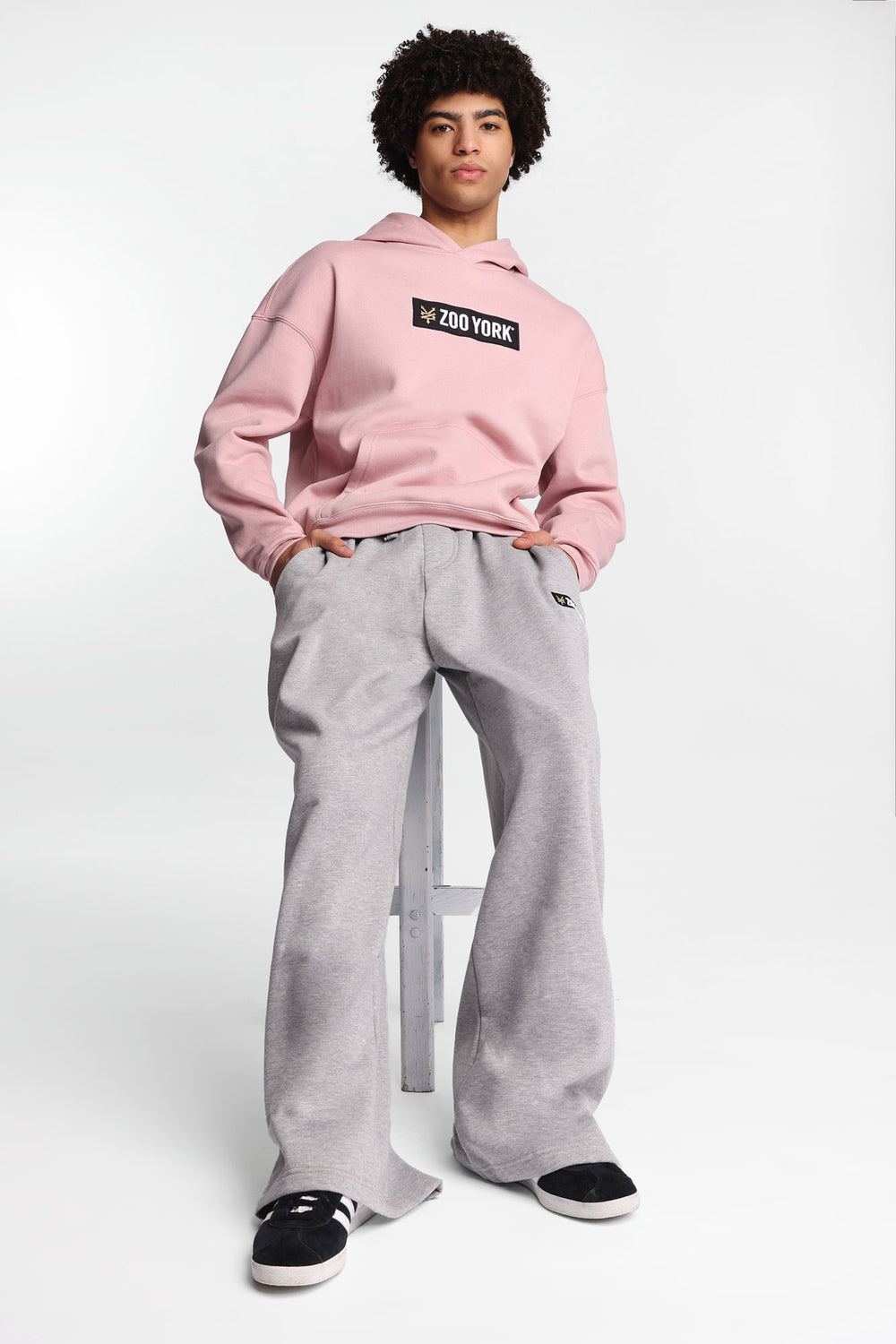 Zoo York Super Baggy Straight Leg Sweatpants Zoo York Super Baggy Straight Leg Sweatpants