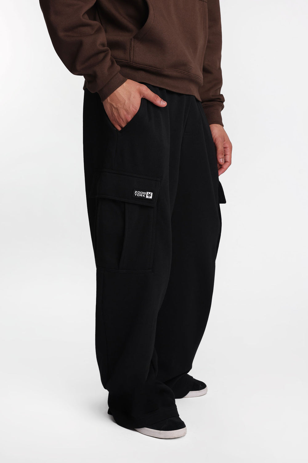 Zoo York Super Baggy Straight Leg Cargo Sweatpants Zoo York Super Baggy Straight Leg Cargo Sweatpants