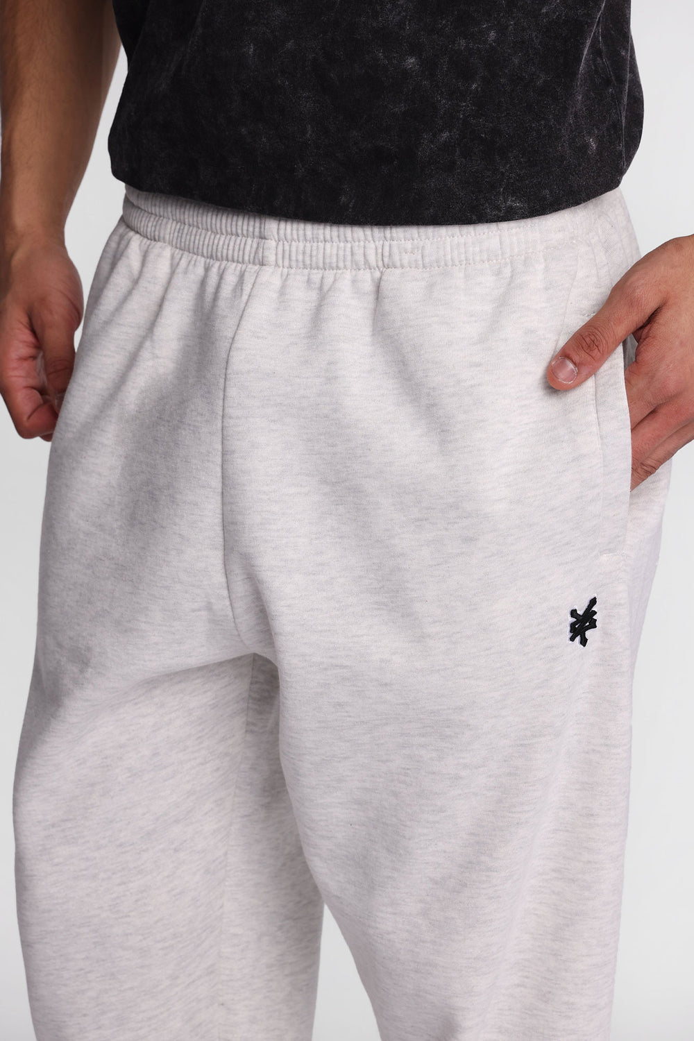 Pantalon de survêtement à logo brodé Zoo York Pantalon de survêtement à logo brodé Zoo York