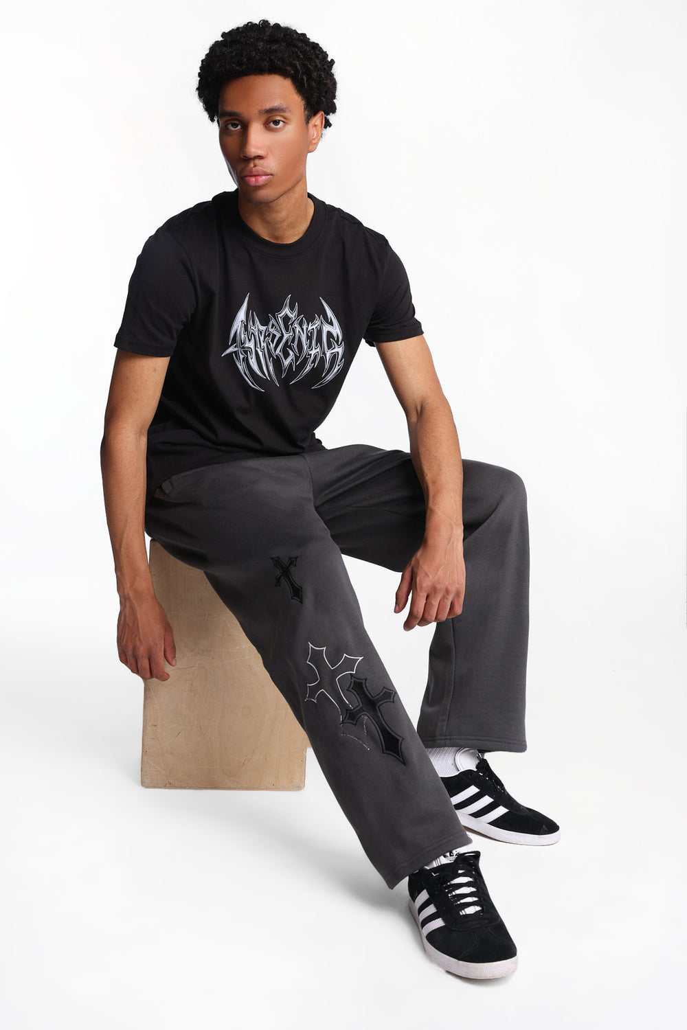 Arsenic Crosses Straight Leg Sweatpants Arsenic Crosses Straight Leg Sweatpants