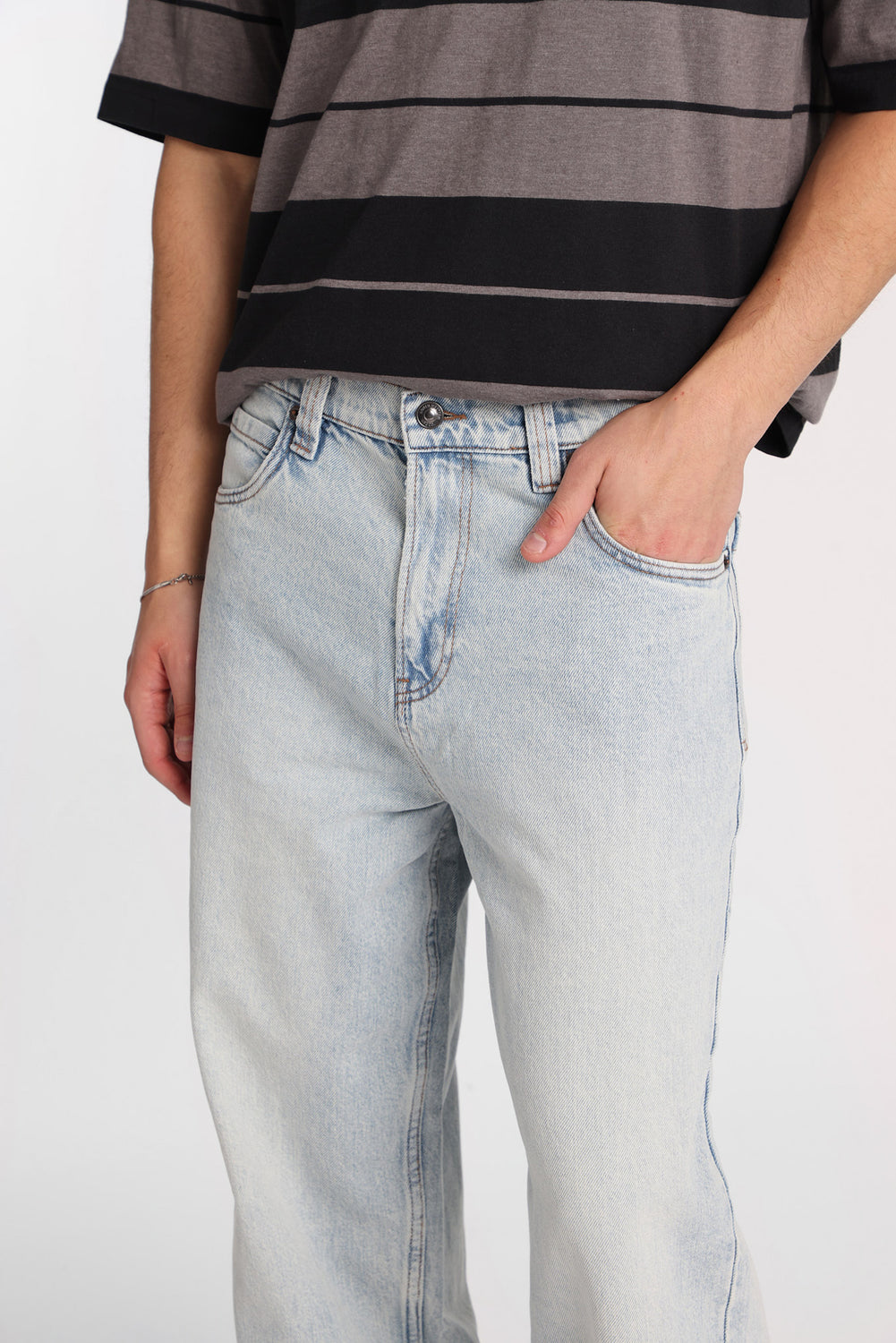 Jean coupe skateur Jean coupe skateur