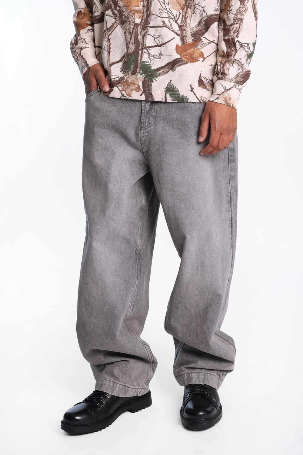 Jean ample coupe skateur brodé Jean ample coupe skateur brodé