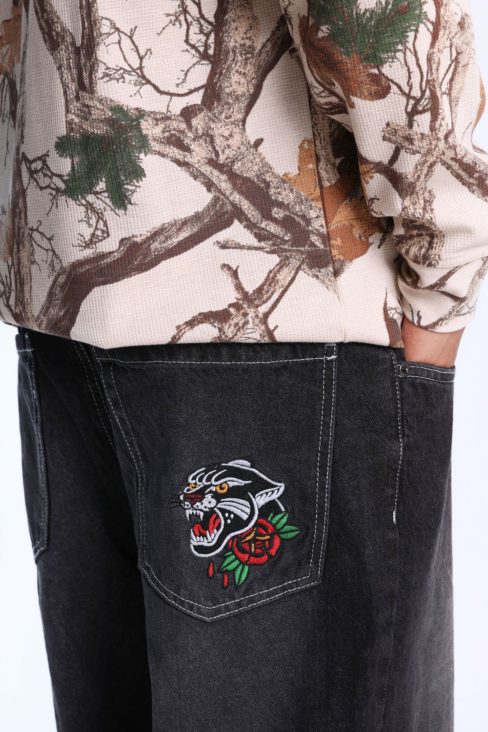 Baggy Skater Embroidered Jeans Baggy Skater Embroidered Jeans