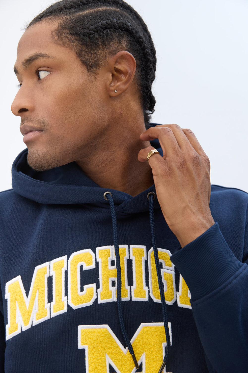 Haut à capuchon logo chenille Michigan homme Haut à capuchon logo chenille Michigan homme