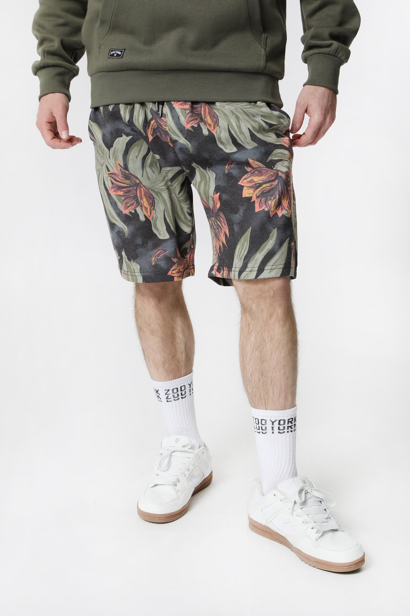 Zoo York Mens Tropical Print Fleece Shorts - Black /