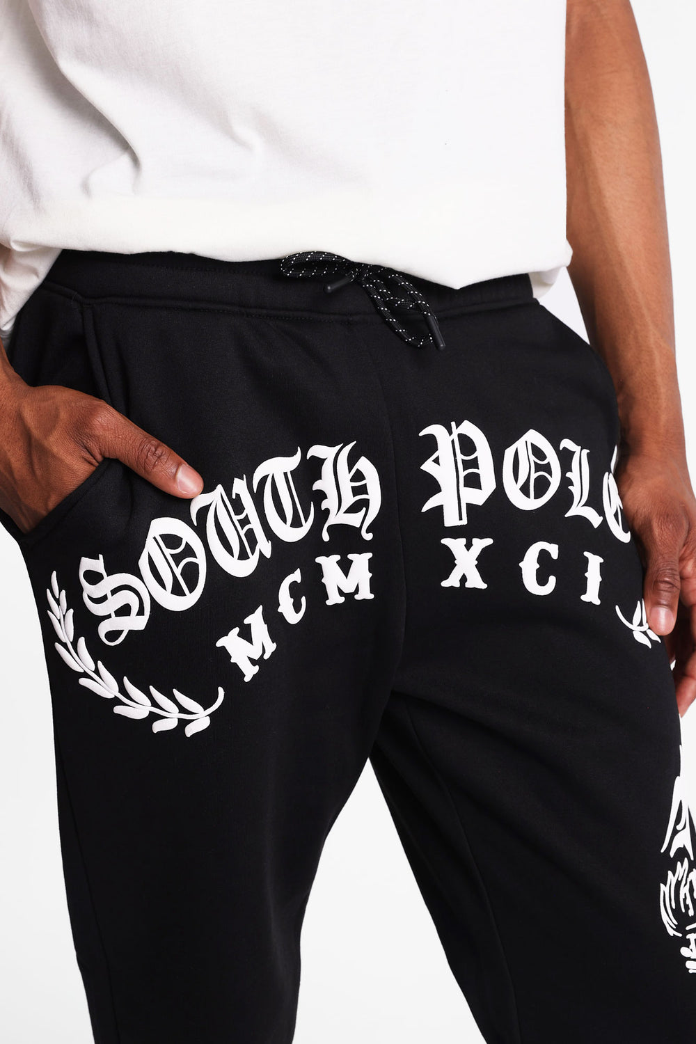 Southpole Truth & Liberty Graphic Fleece Jogger Southpole Truth & Liberty Graphic Fleece Jogger