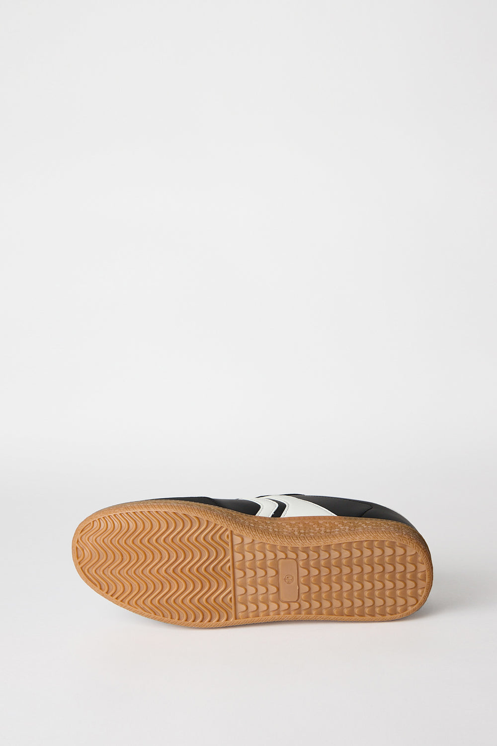 Arsenic Striped Basic Shoes Arsenic Striped Basic Shoes