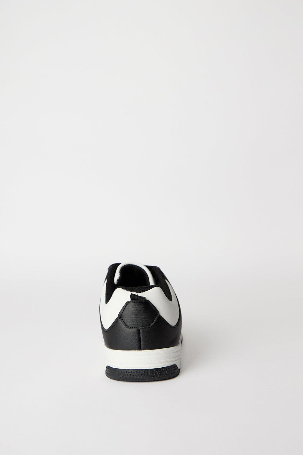 Arsenic Basic Low Shoes Arsenic Basic Low Shoes