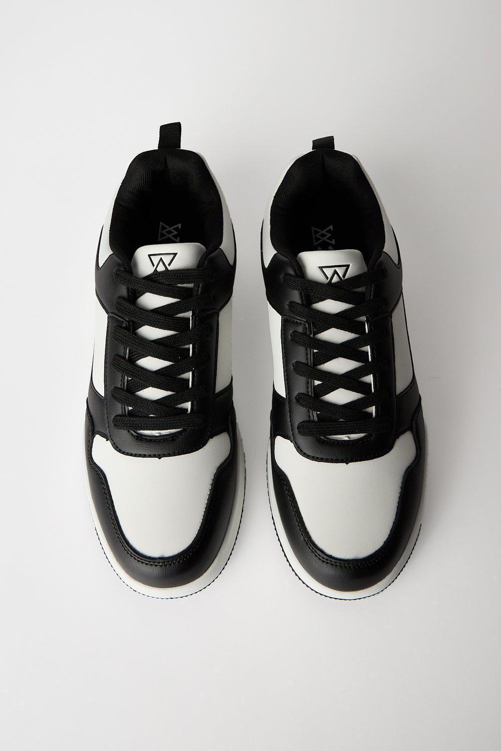 Arsenic Basic Low Shoes Arsenic Basic Low Shoes