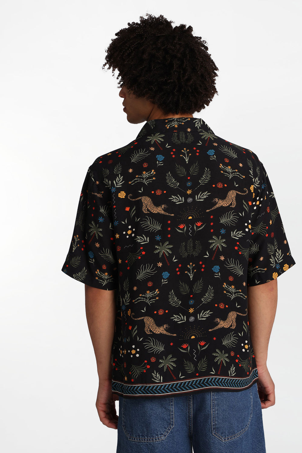 Chemise boutonnée à imprimé jungle Arsenic Chemise boutonnée à imprimé jungle Arsenic