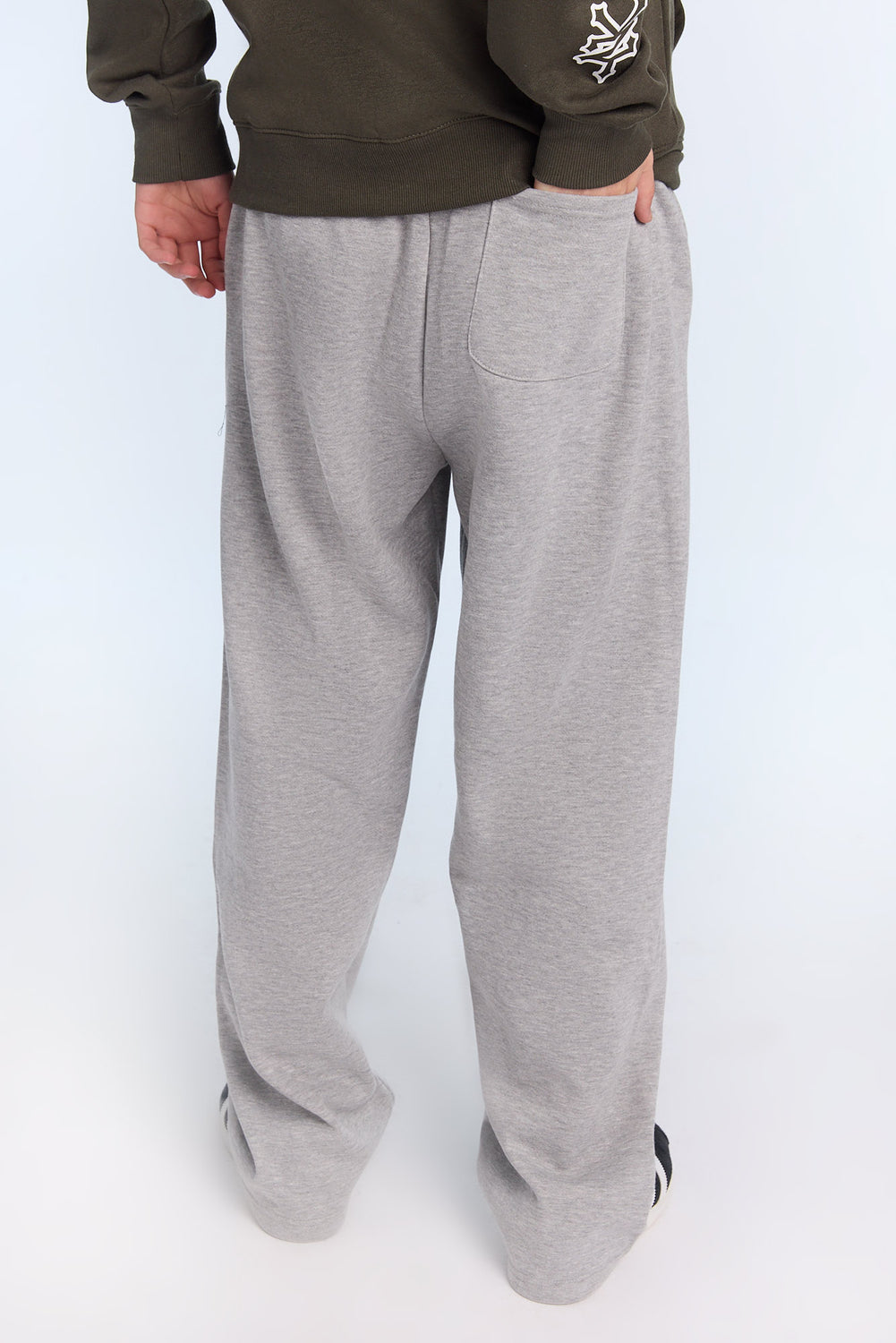 Zoo York Mens Tonal Logo Straight Leg Sweatpant Zoo York Mens Tonal Logo Straight Leg Sweatpant
