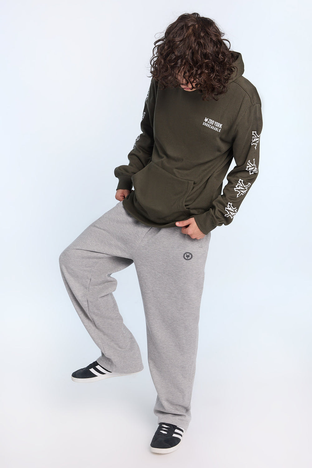 Zoo York Mens Tonal Logo Straight Leg Sweatpant Zoo York Mens Tonal Logo Straight Leg Sweatpant