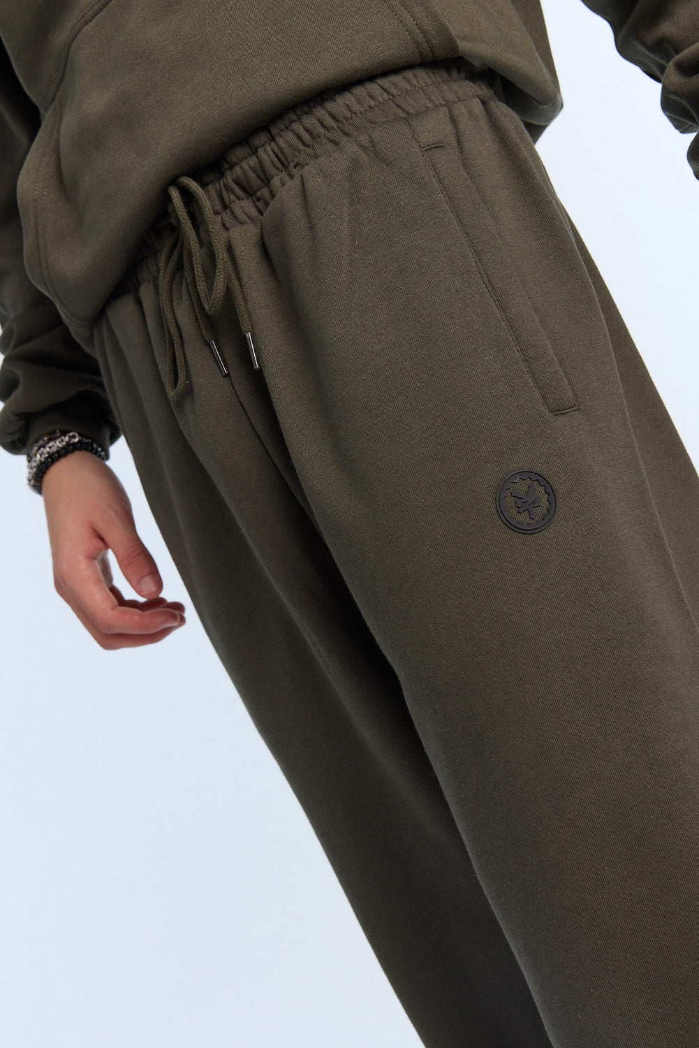 Zoo York Mens Tonal Logo Straight Leg Sweatpant Zoo York Mens Tonal Logo Straight Leg Sweatpant