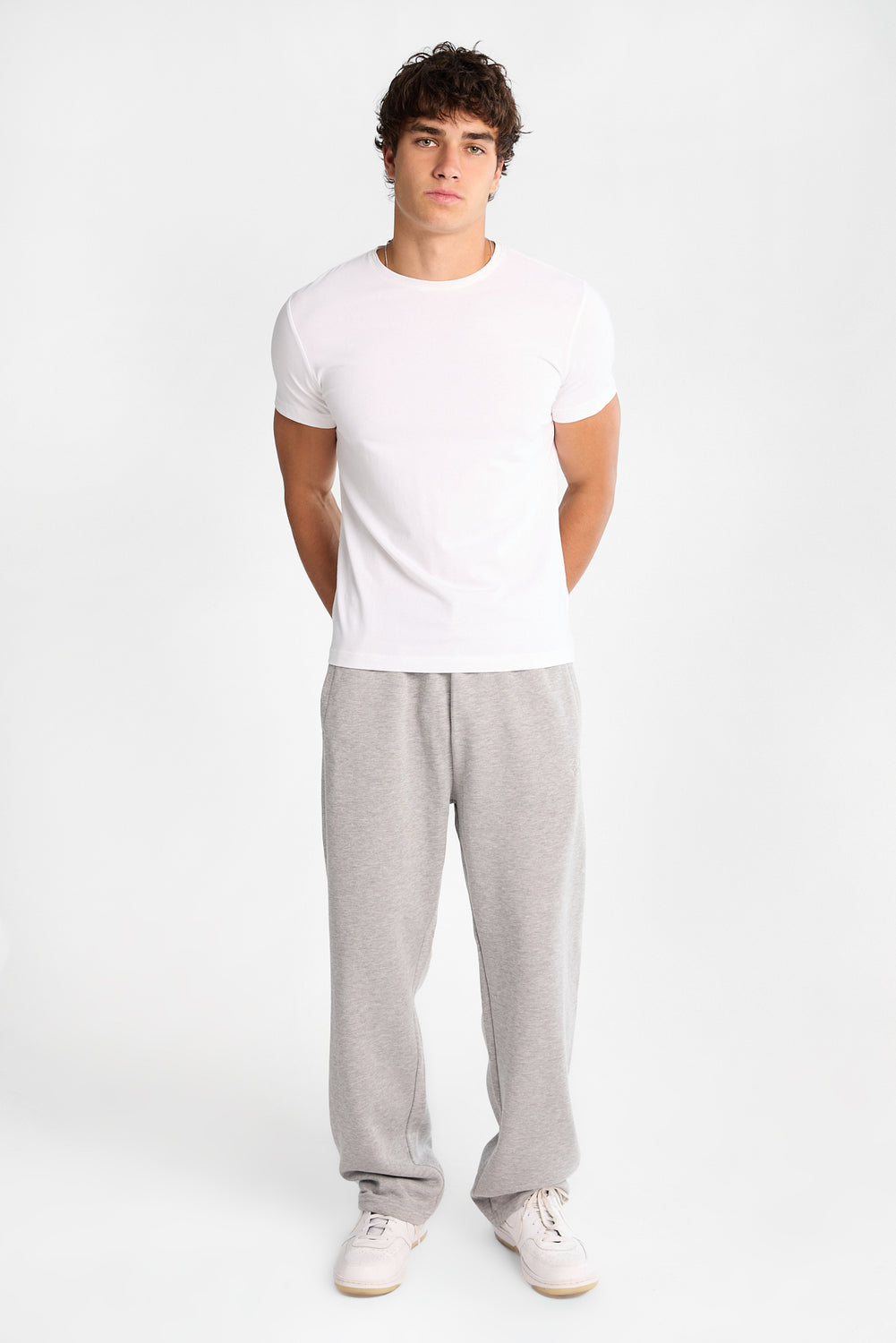 Zoo York Embroidered Baggy Sweatpants Zoo York Embroidered Baggy Sweatpants