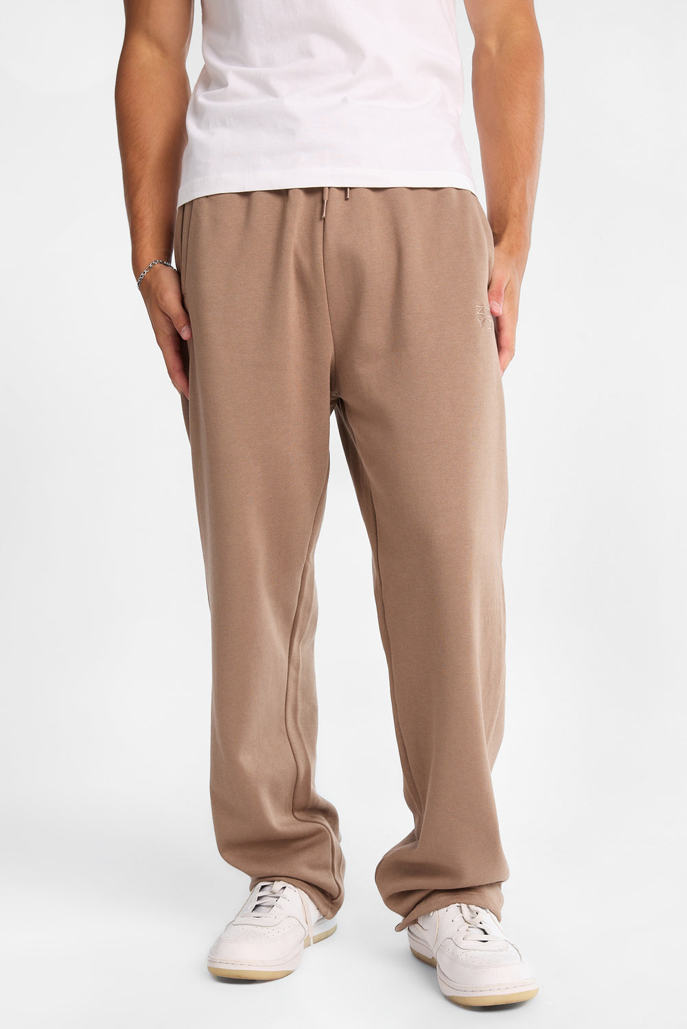 Zoo York Embroidered Baggy Sweatpants Zoo York Embroidered Baggy Sweatpants
