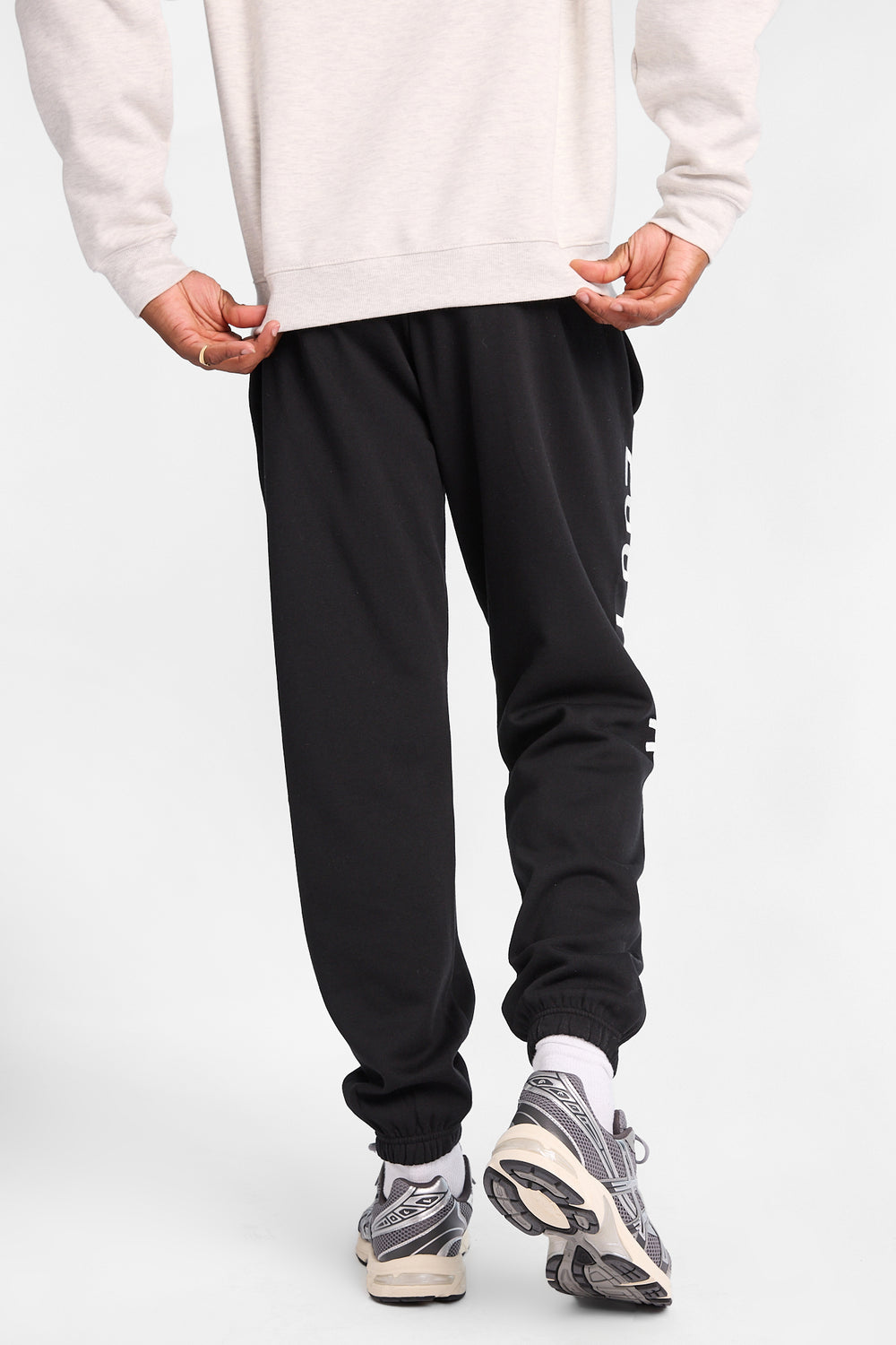 Zoo York Embroidered Logo Baggy Sweatpants Zoo York Embroidered Logo Baggy Sweatpants