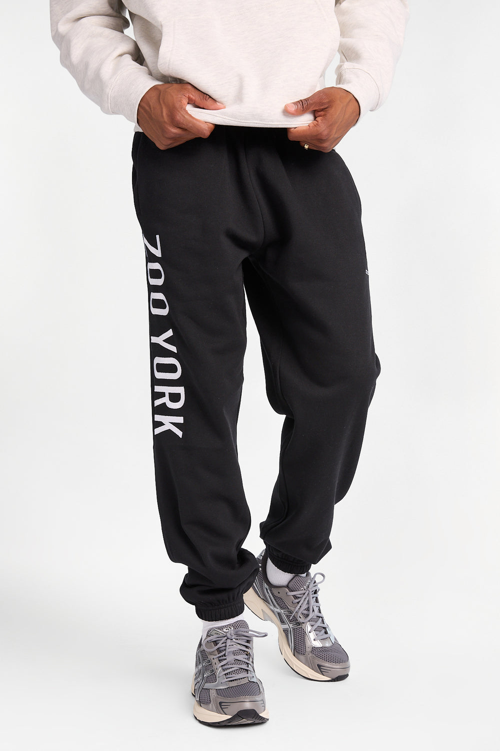 Zoo York Embroidered Logo Baggy Sweatpants Zoo York Embroidered Logo Baggy Sweatpants