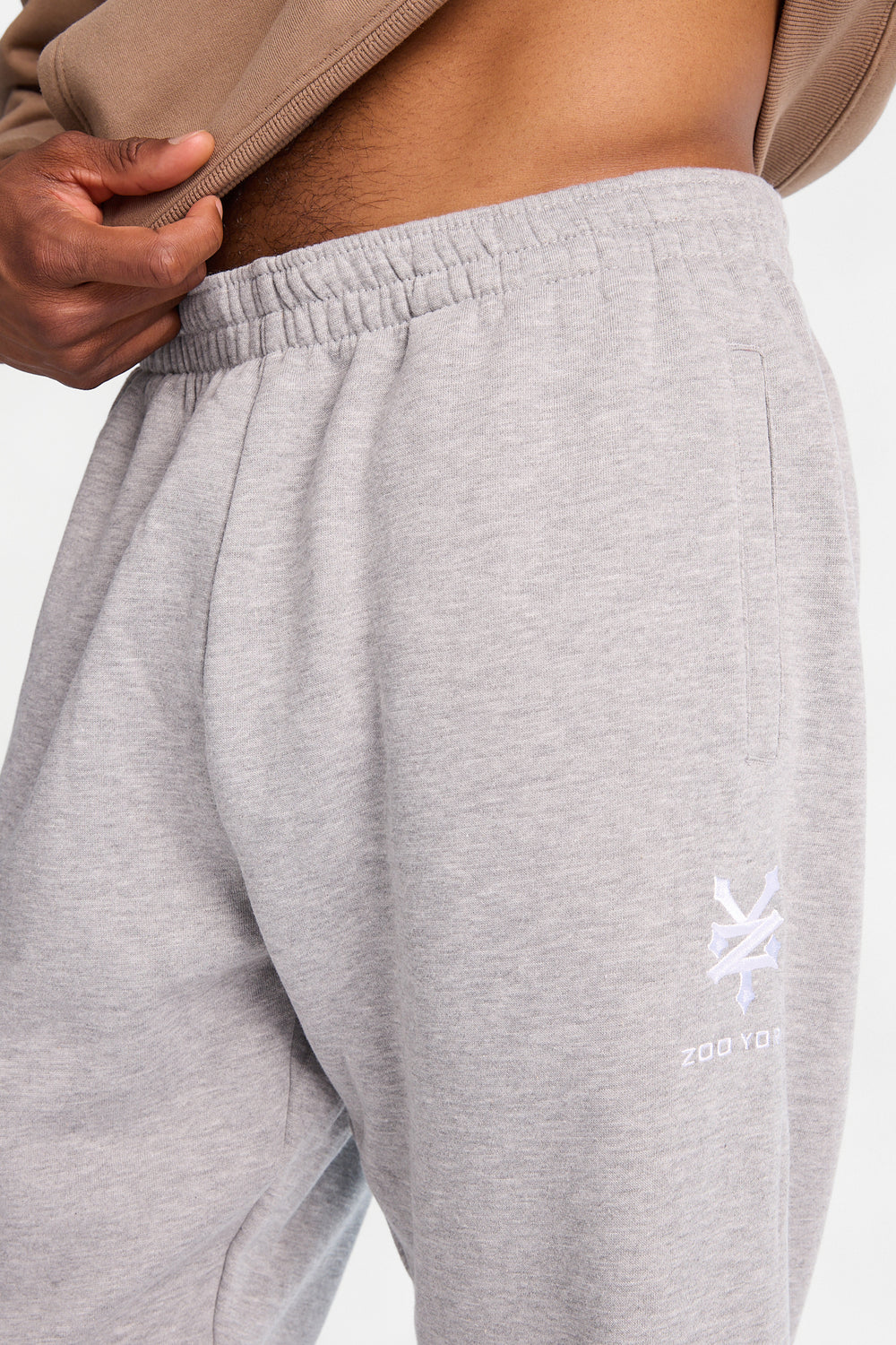 Jogger en molleton ample Zoo York à logo brodé Jogger en molleton ample Zoo York à logo brodé