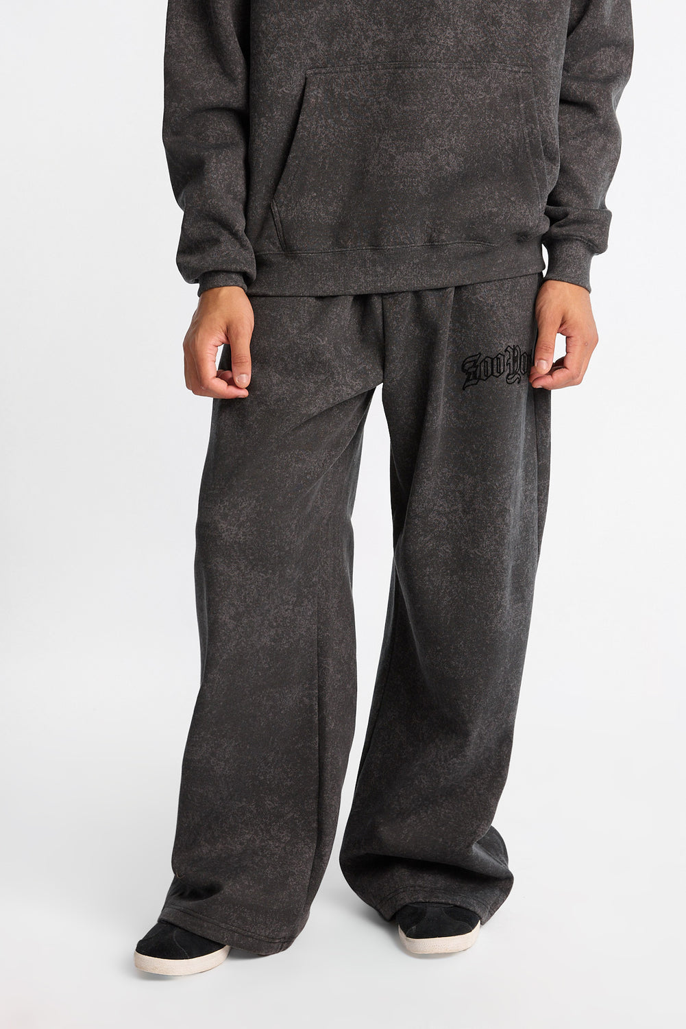 Zoo York Washed Super Baggy Sweatpants Zoo York Washed Super Baggy Sweatpants