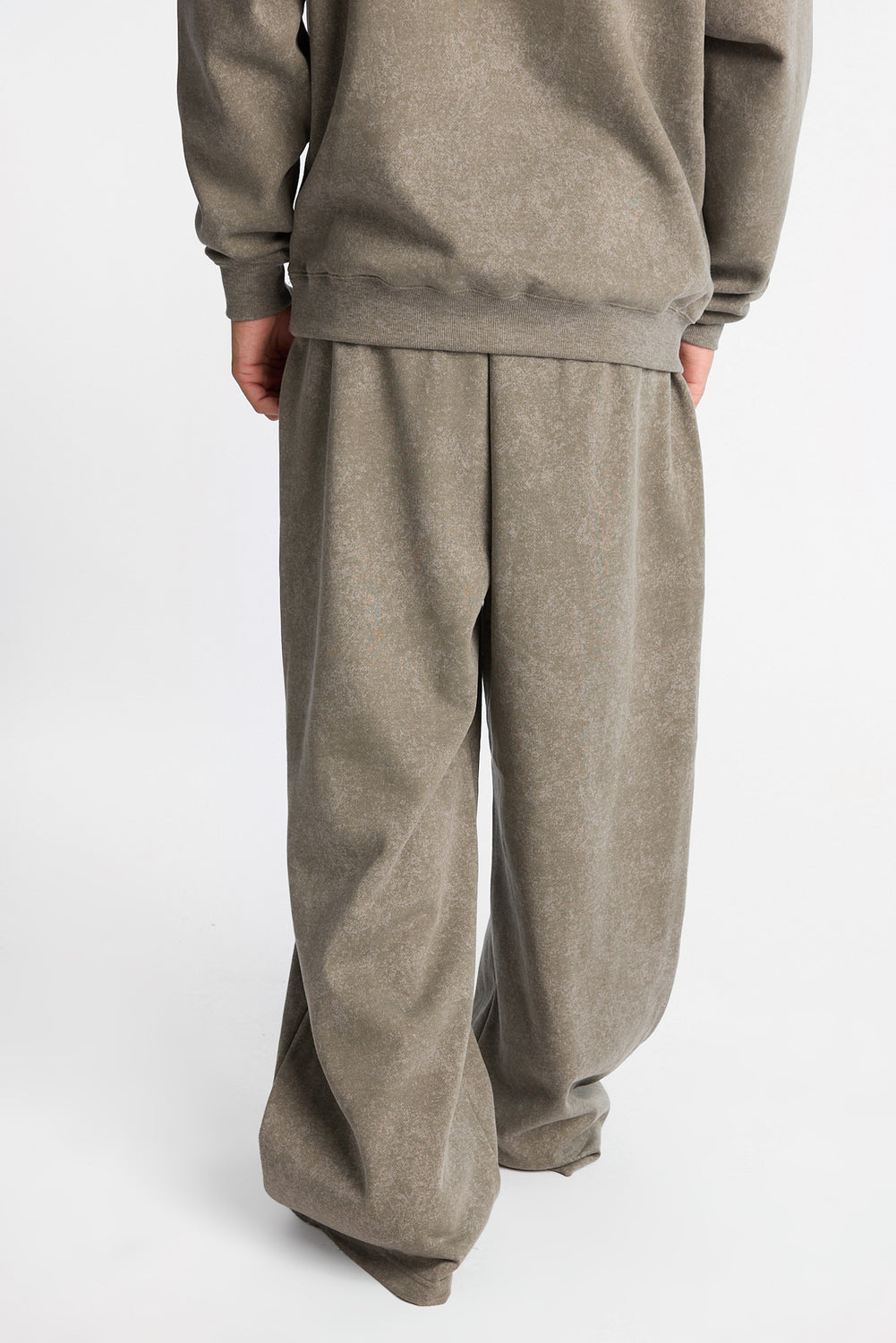 Pantalon en molleton à jambe ultra-ample délavé Zoo York Pantalon en molleton à jambe ultra-ample délavé Zoo York