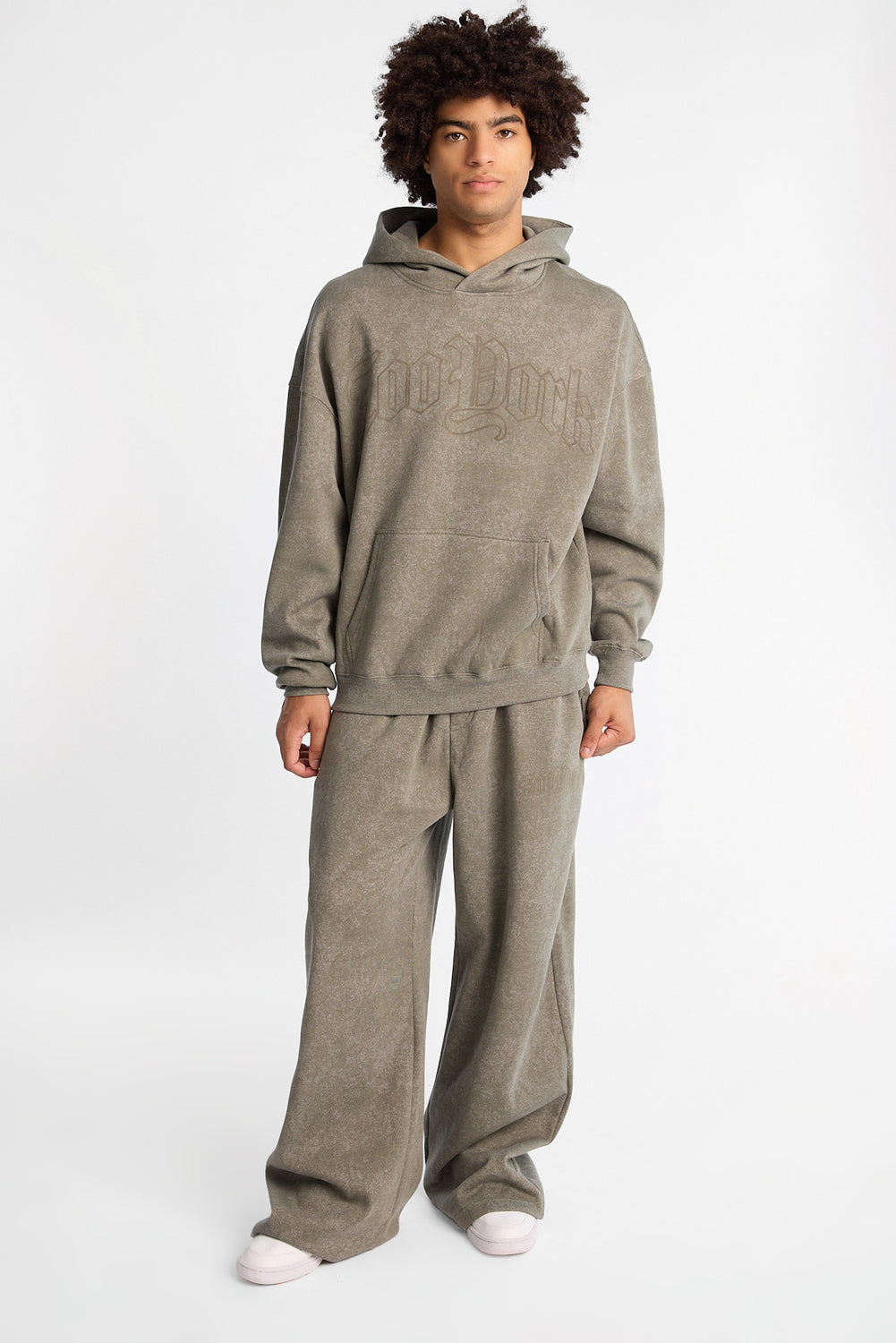 Pantalon en molleton à jambe ultra-ample délavé Zoo York Pantalon en molleton à jambe ultra-ample délavé Zoo York