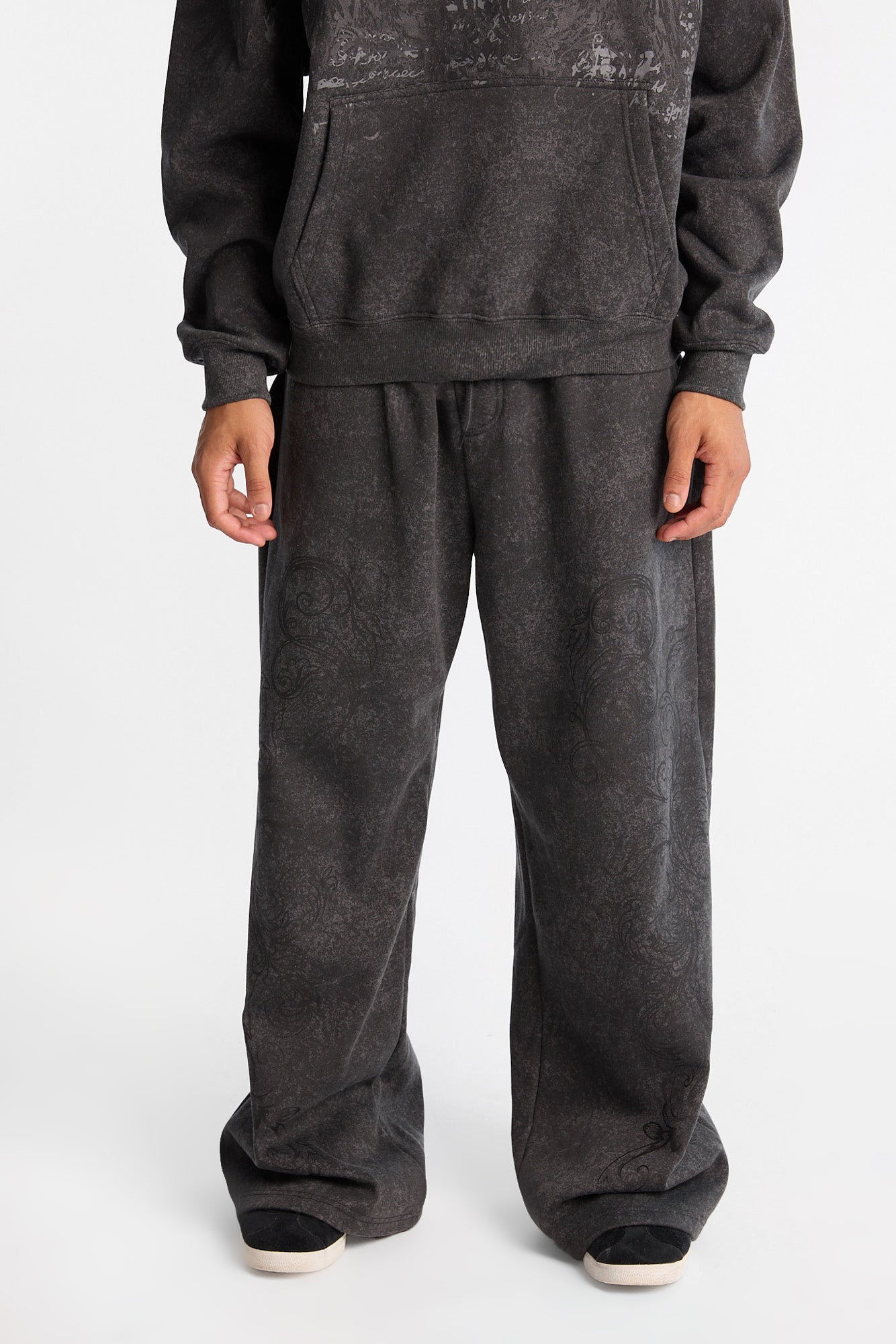 Arsenic Washed Super Baggy Sweatpants - Black /