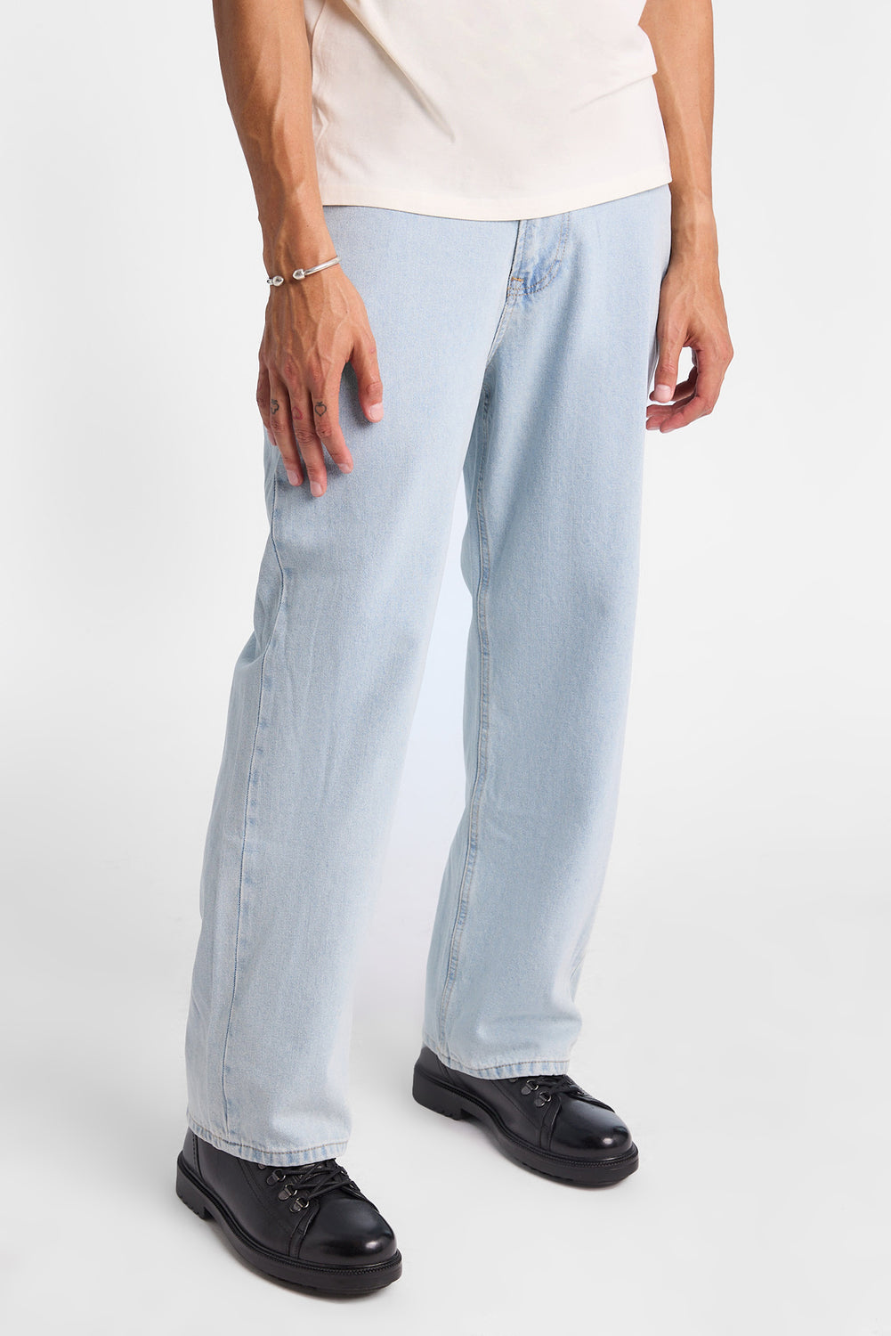 Mens Baggy Light Stonewash Jeans Mens Baggy Light Stonewash Jeans