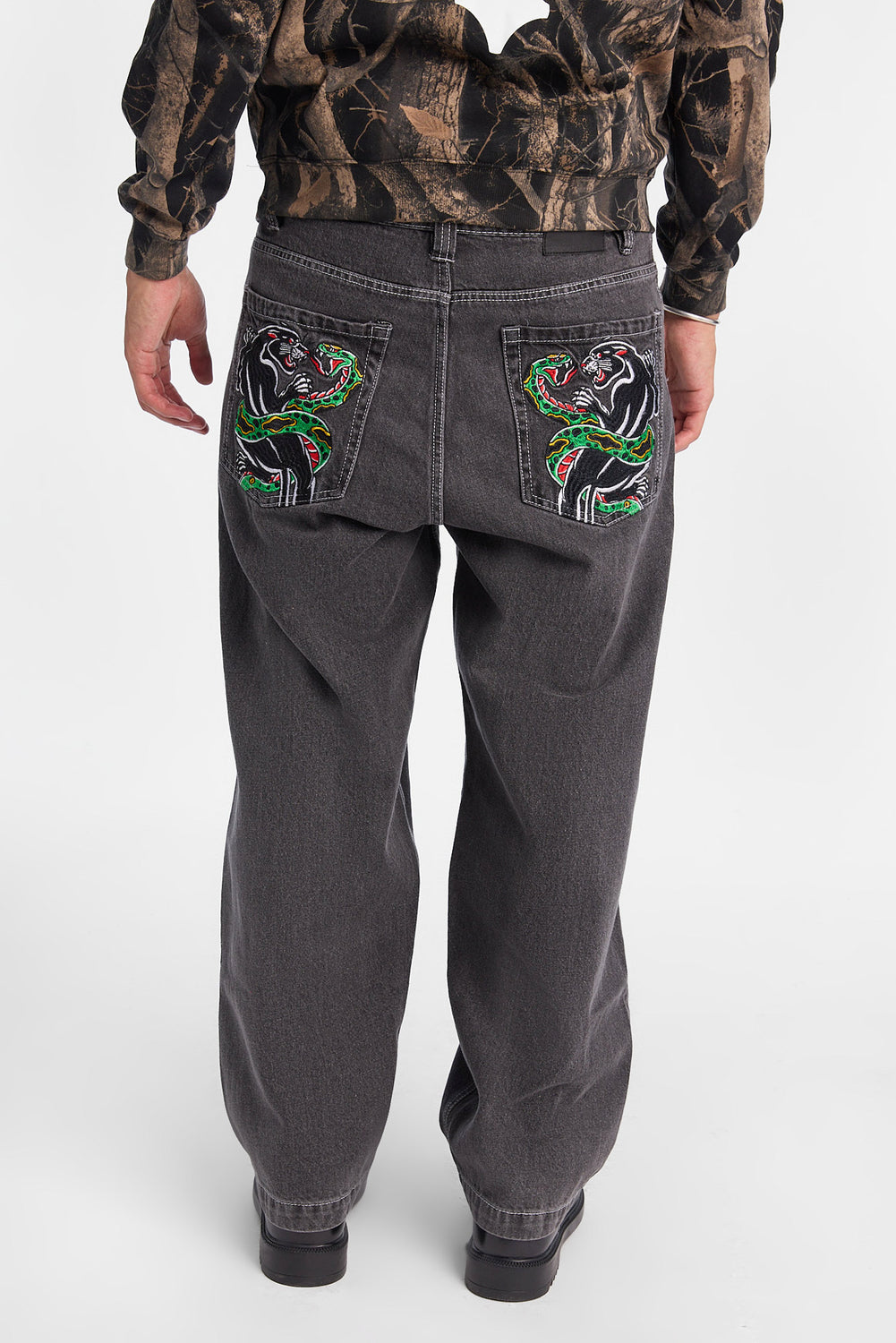 Mens Baggy Skater Embroidered Jeans Mens Baggy Skater Embroidered Jeans