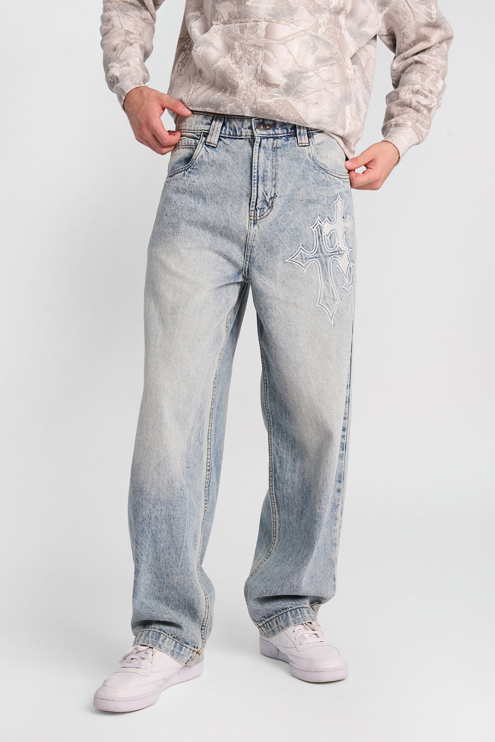 Cross Embroidered Skater Jeans Cross Embroidered Skater Jeans