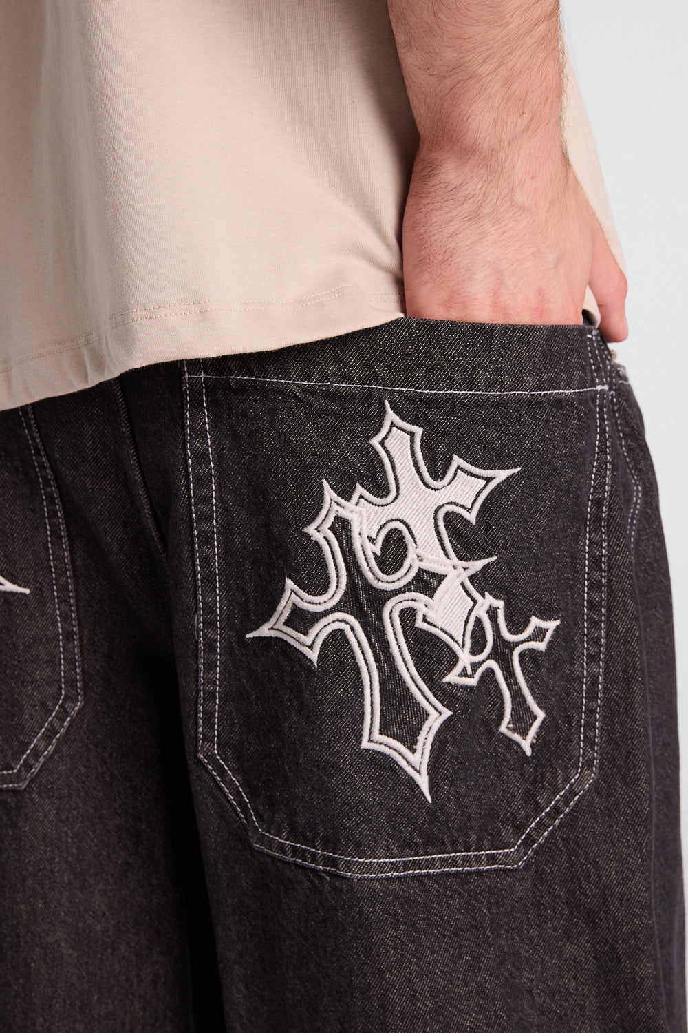 Cross Embroidered Skater Jeans Cross Embroidered Skater Jeans