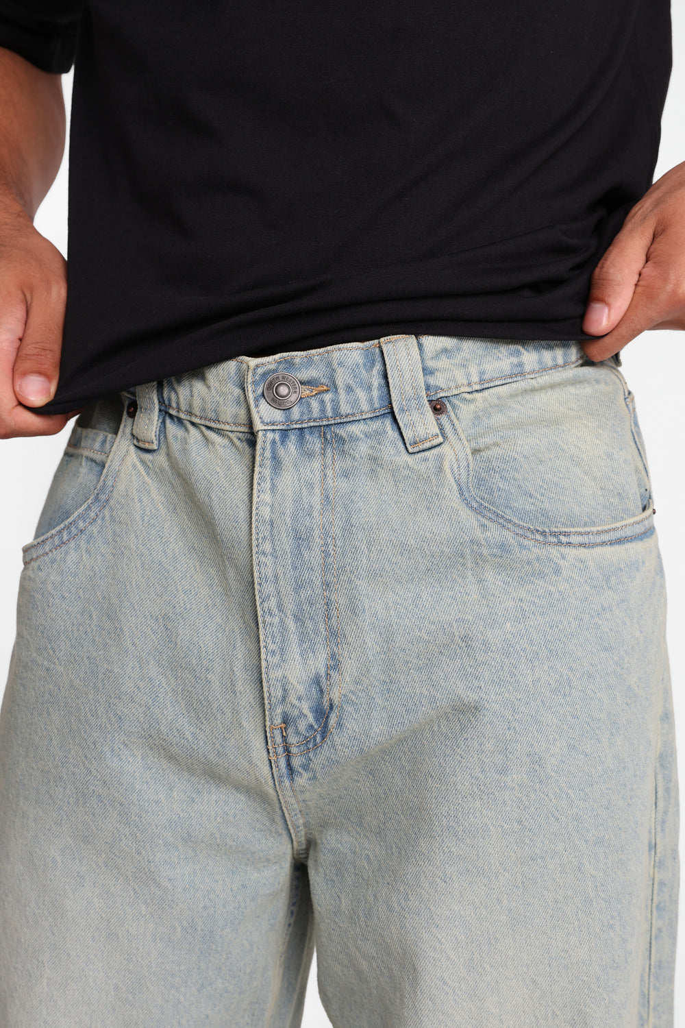 Jean ultra ample brodé Jean ultra ample brodé