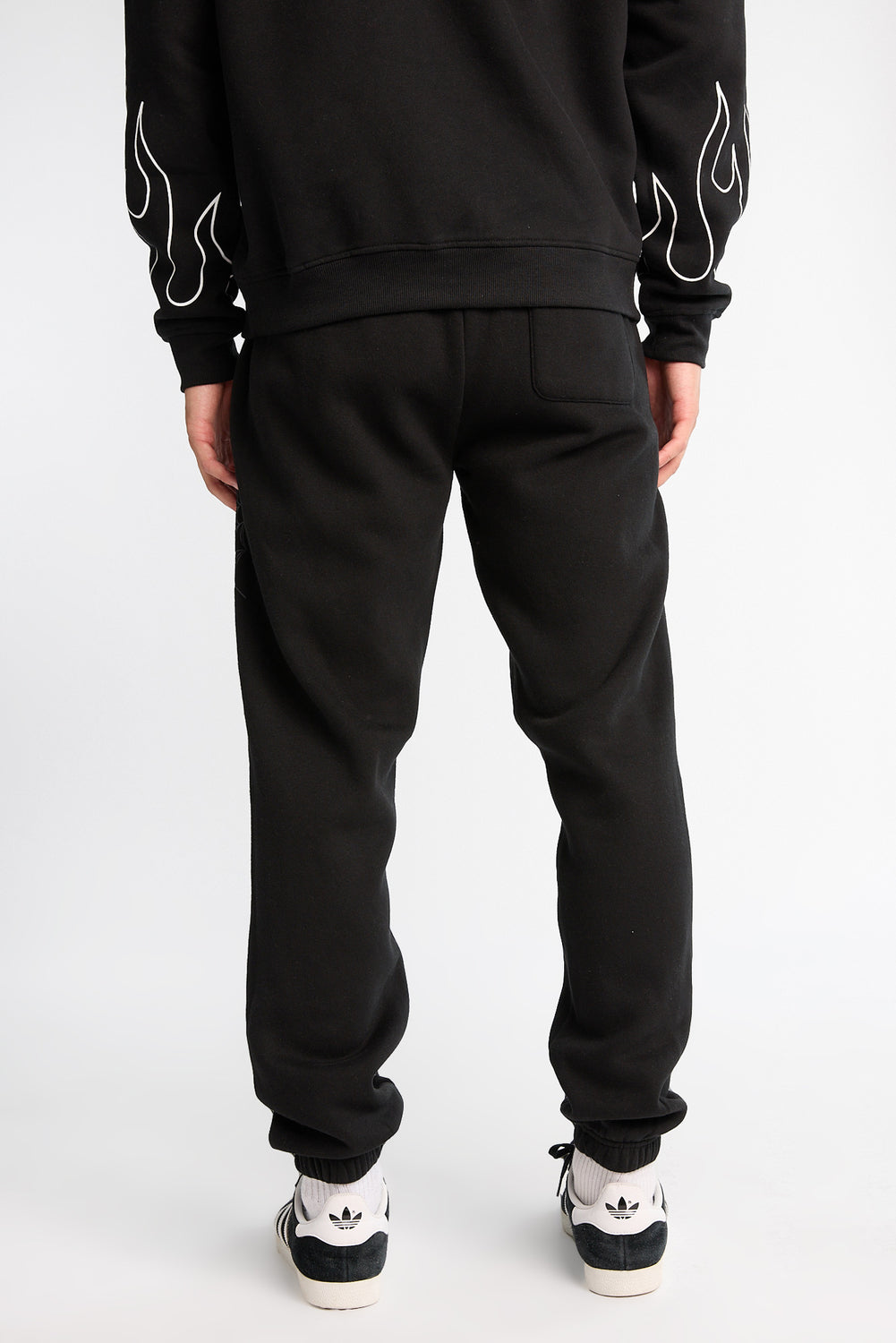 Southpole Saint Graphic Swatpants Southpole Saint Graphic Swatpants