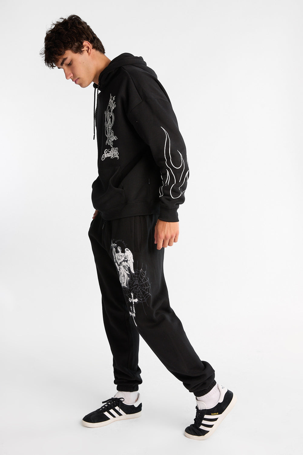 Southpole Saint Graphic Swatpants Southpole Saint Graphic Swatpants