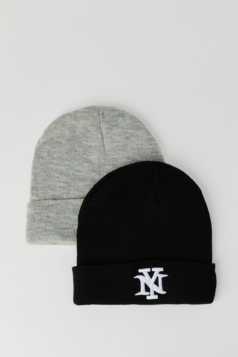 Tuques en tricot brodées junior paquet de 2 Tuques en tricot brodées junior paquet de 2