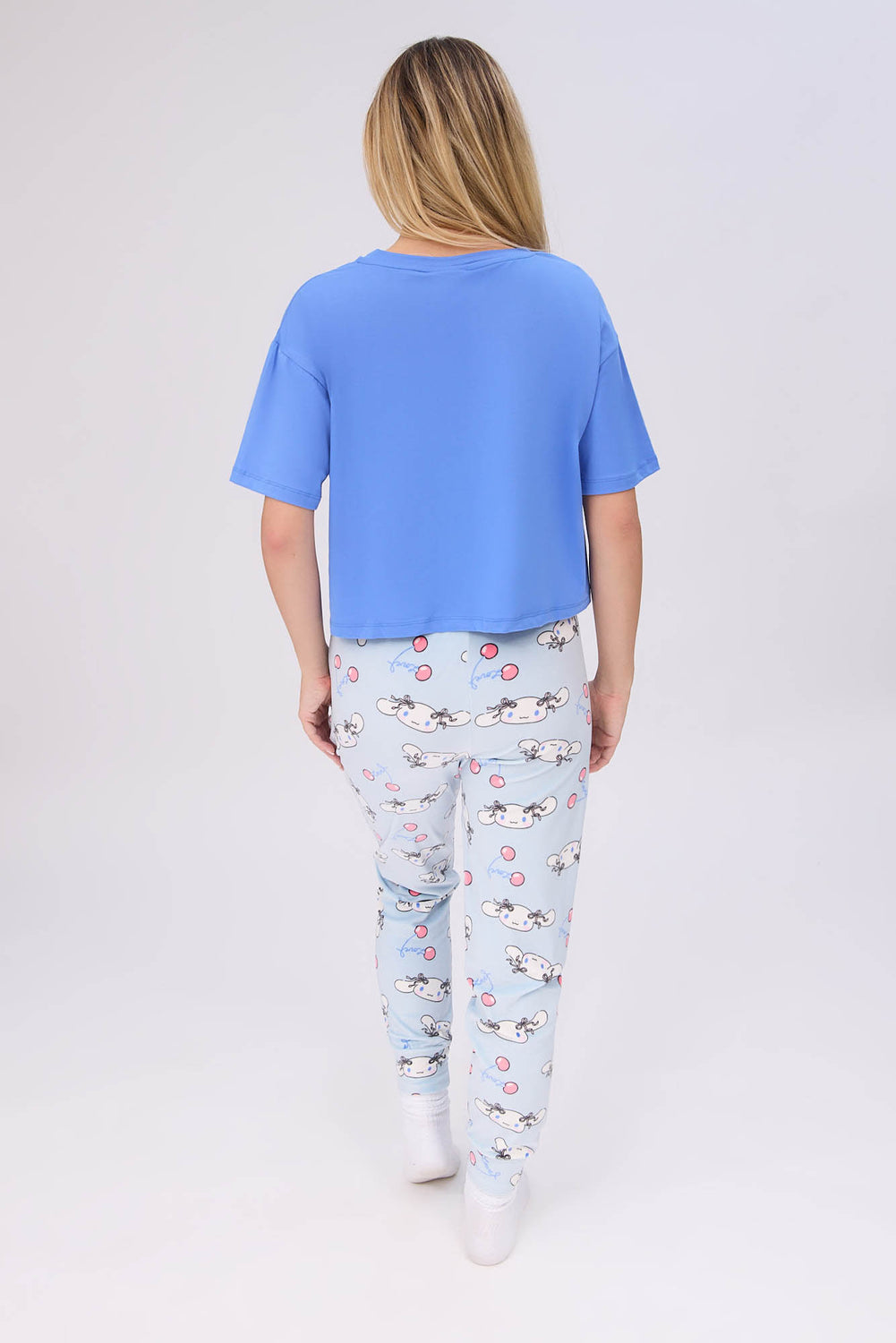 Ensemble de pyjama 2 pièces Cinnamoroll Ensemble de pyjama 2 pièces Cinnamoroll