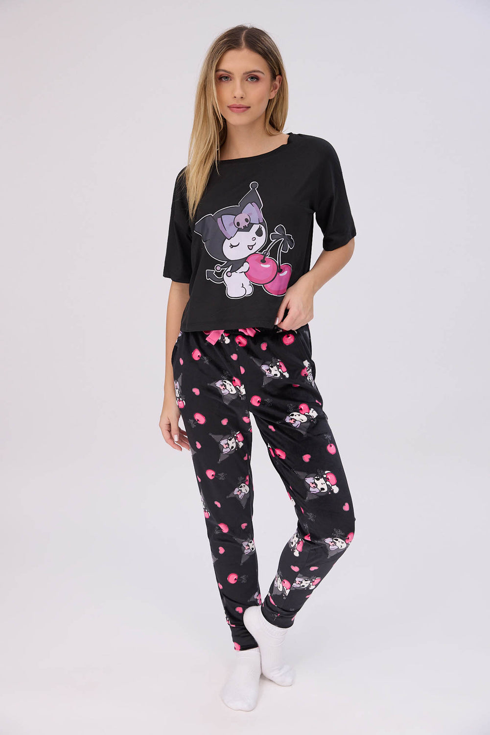 Ensemble de pyjama 2 pièces Kuromi Ensemble de pyjama 2 pièces Kuromi