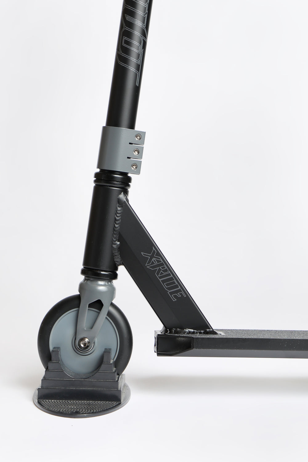 Pivot X-Ride Black and Grey Scooter Pivot X-Ride Black and Grey Scooter