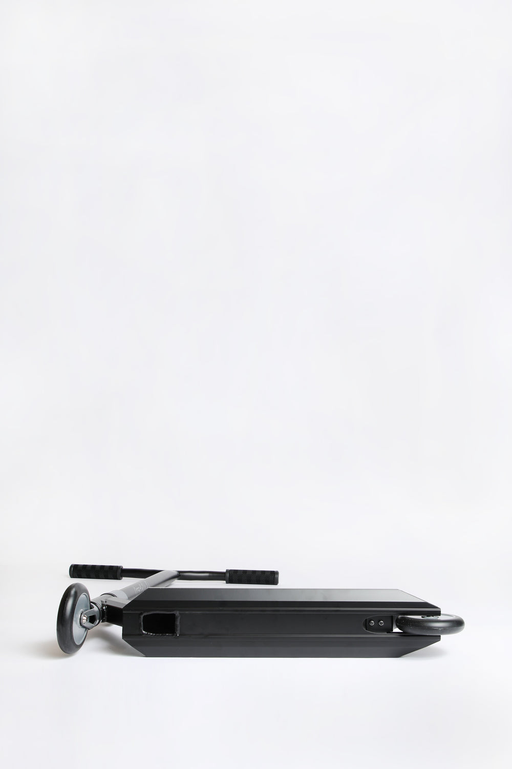 Pivot X-Ride Black and Grey Scooter Pivot X-Ride Black and Grey Scooter