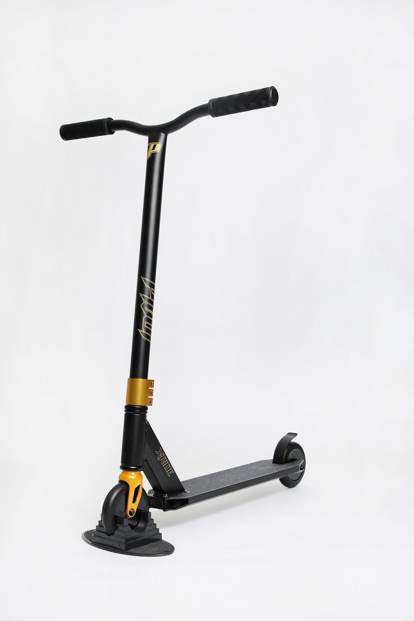 Pivot X-Ride Black & Gold Scooter - Black / One Size