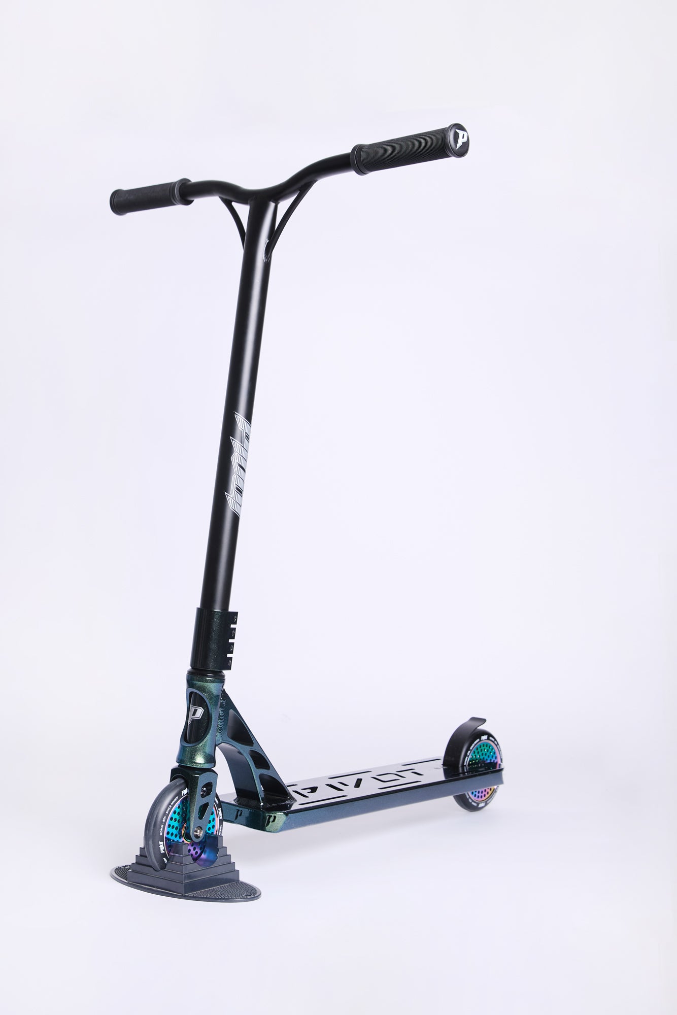 Pivot X-Pro Green Chameleon Scooter - Green / O/S