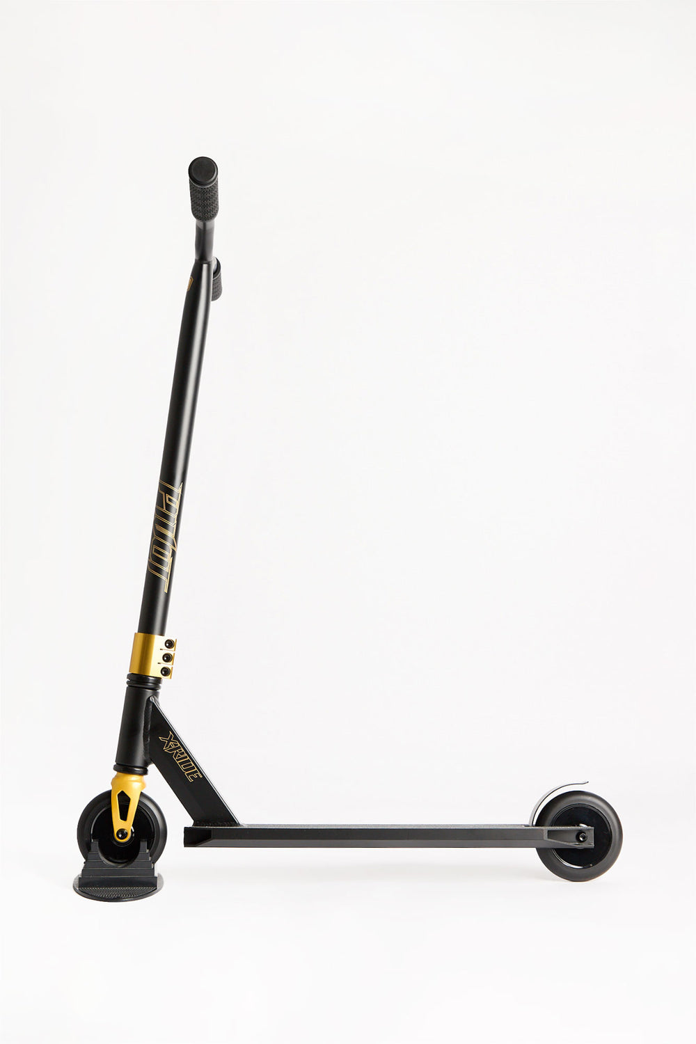 Pivot X-Ride Black & Gold Scooter Pivot X-Ride Black & Gold Scooter