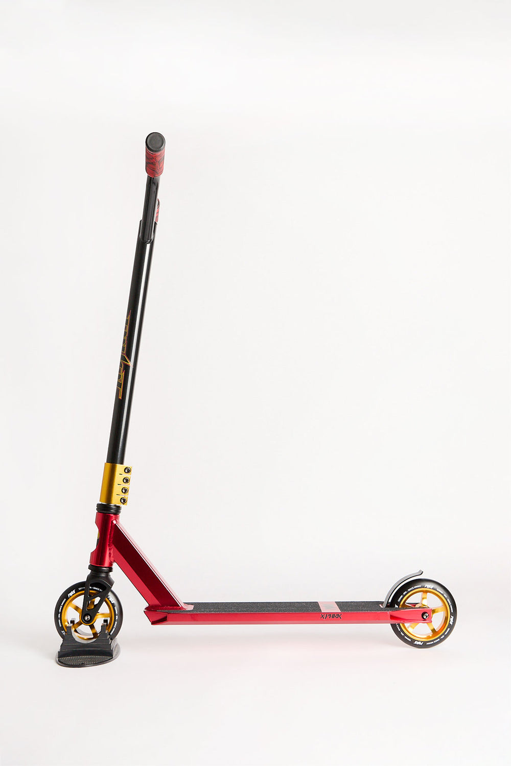 Trottinette Pivot X-Park dorée et rouge Trottinette Pivot X-Park dorée et rouge