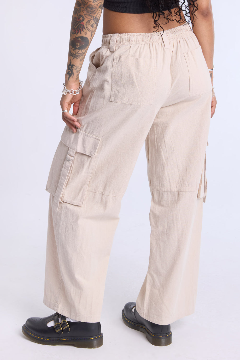 Pantalon cargo en coton à jambes larges Pantalon cargo en coton à jambes larges