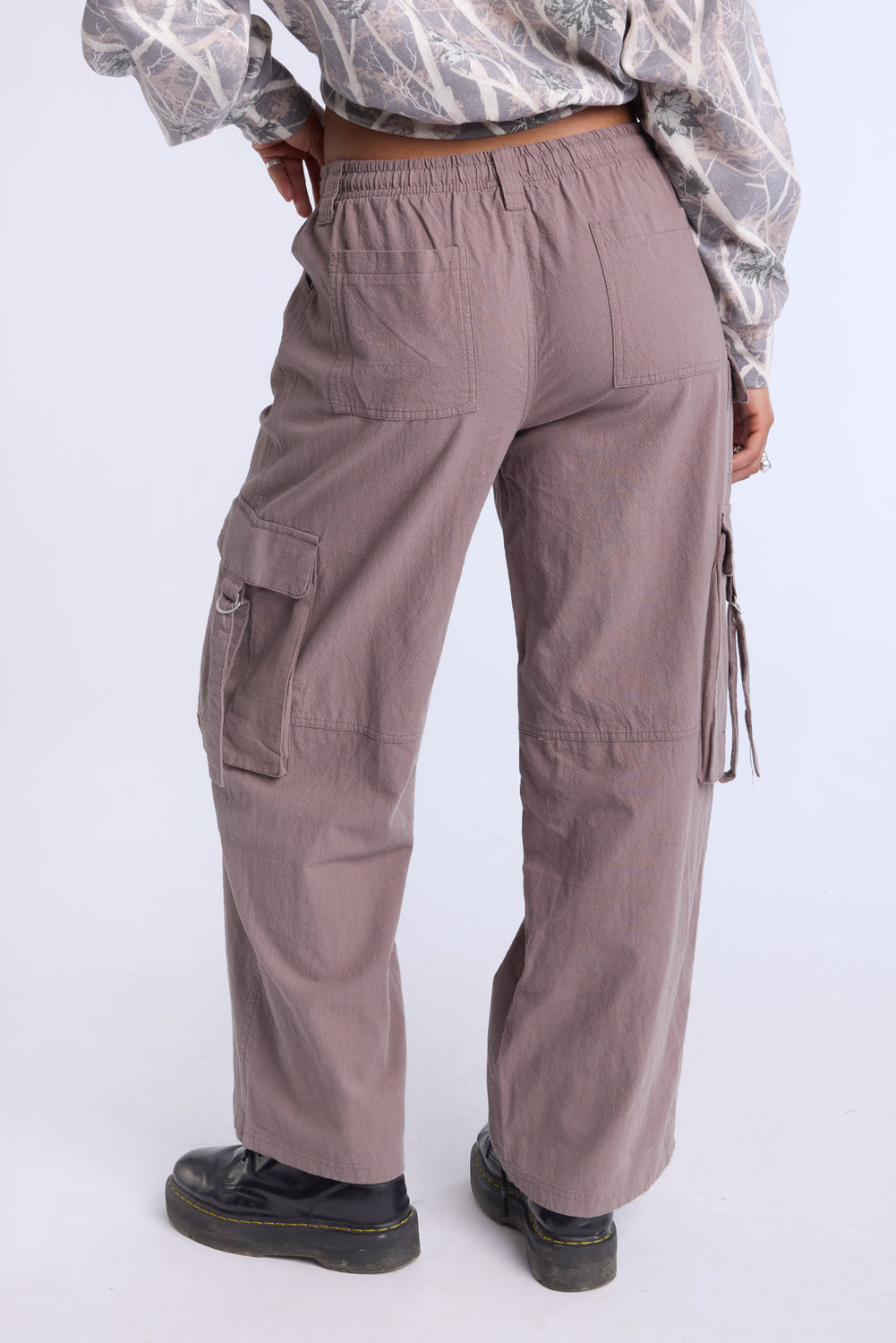 Pantalon cargo en coton à jambes larges Pantalon cargo en coton à jambes larges